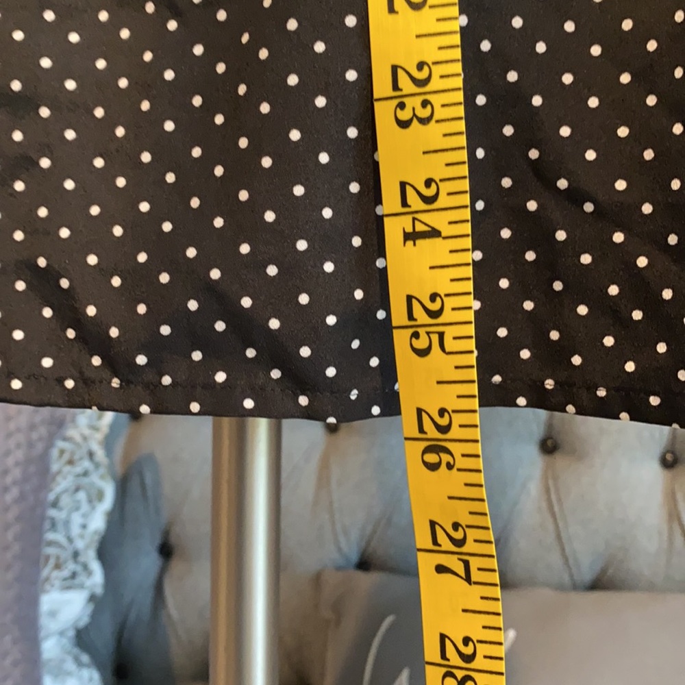 Ann Taylor black & white polka dots blouse - Picture 8 of 9